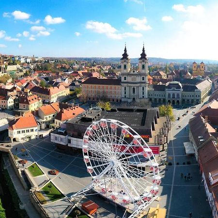 Agria Vintage Apartman Eger Buitenkant foto