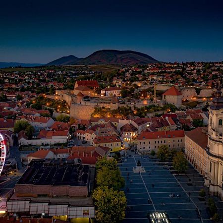 Agria Vintage Apartman Eger Buitenkant foto