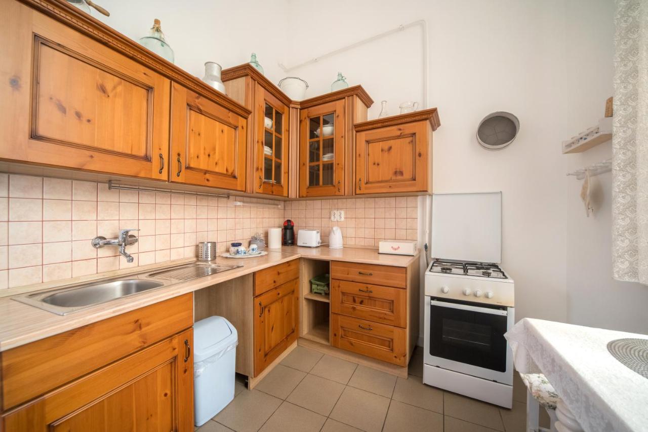 Agria Vintage Apartman Eger Buitenkant foto